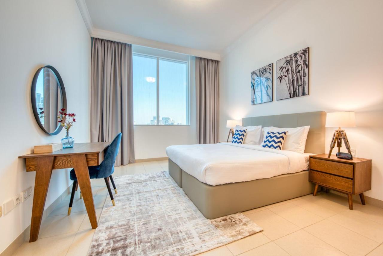 Apartment Exquisite Dubai's Urban Living In The City Centre